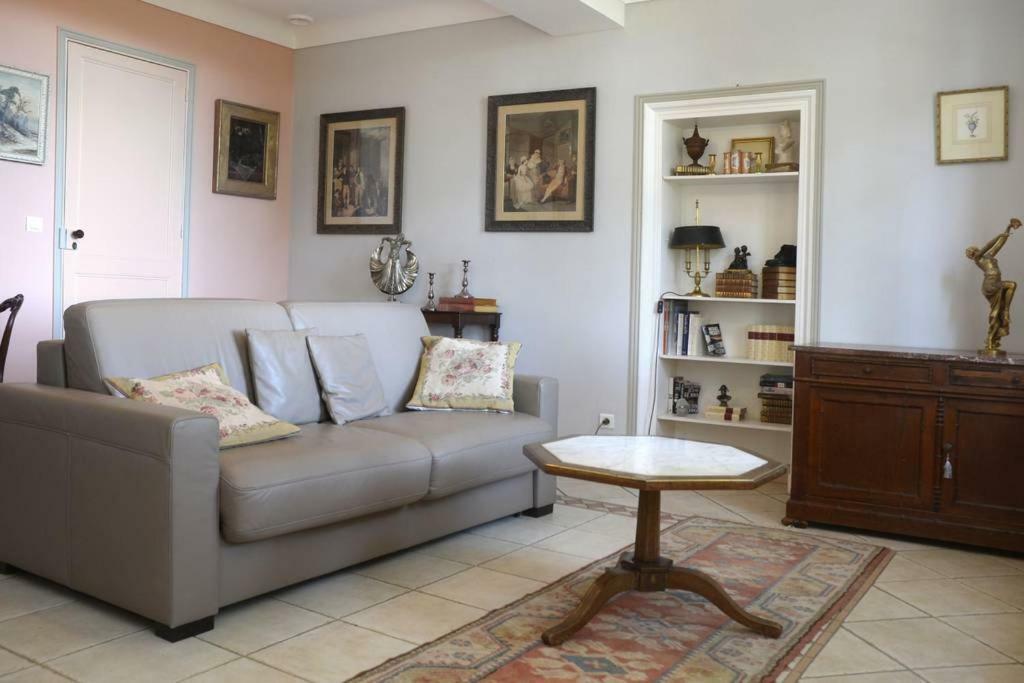 Ferienwohnung Les Deux Cedres Bergerac Exterior foto